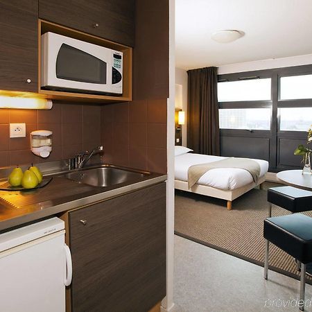 Sejours & Affaires Lille Europe Aparthotel Bagian luar foto