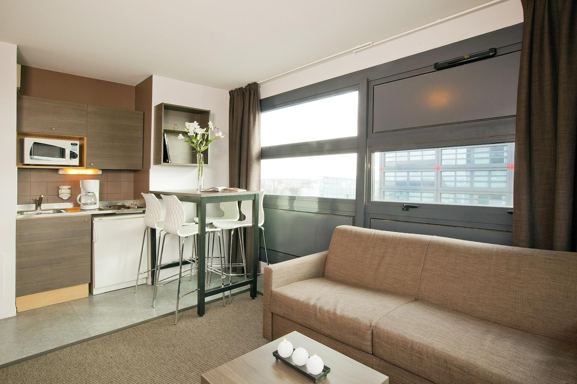 Sejours & Affaires Lille Europe Aparthotel Bagian luar foto