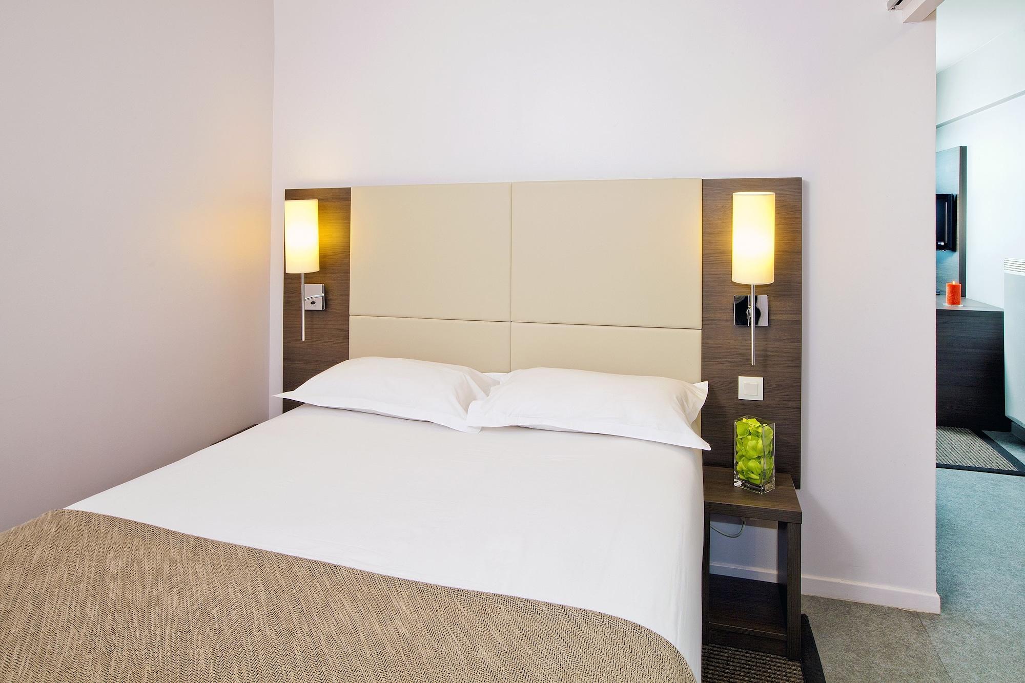 Sejours & Affaires Lille Europe Aparthotel Bagian luar foto