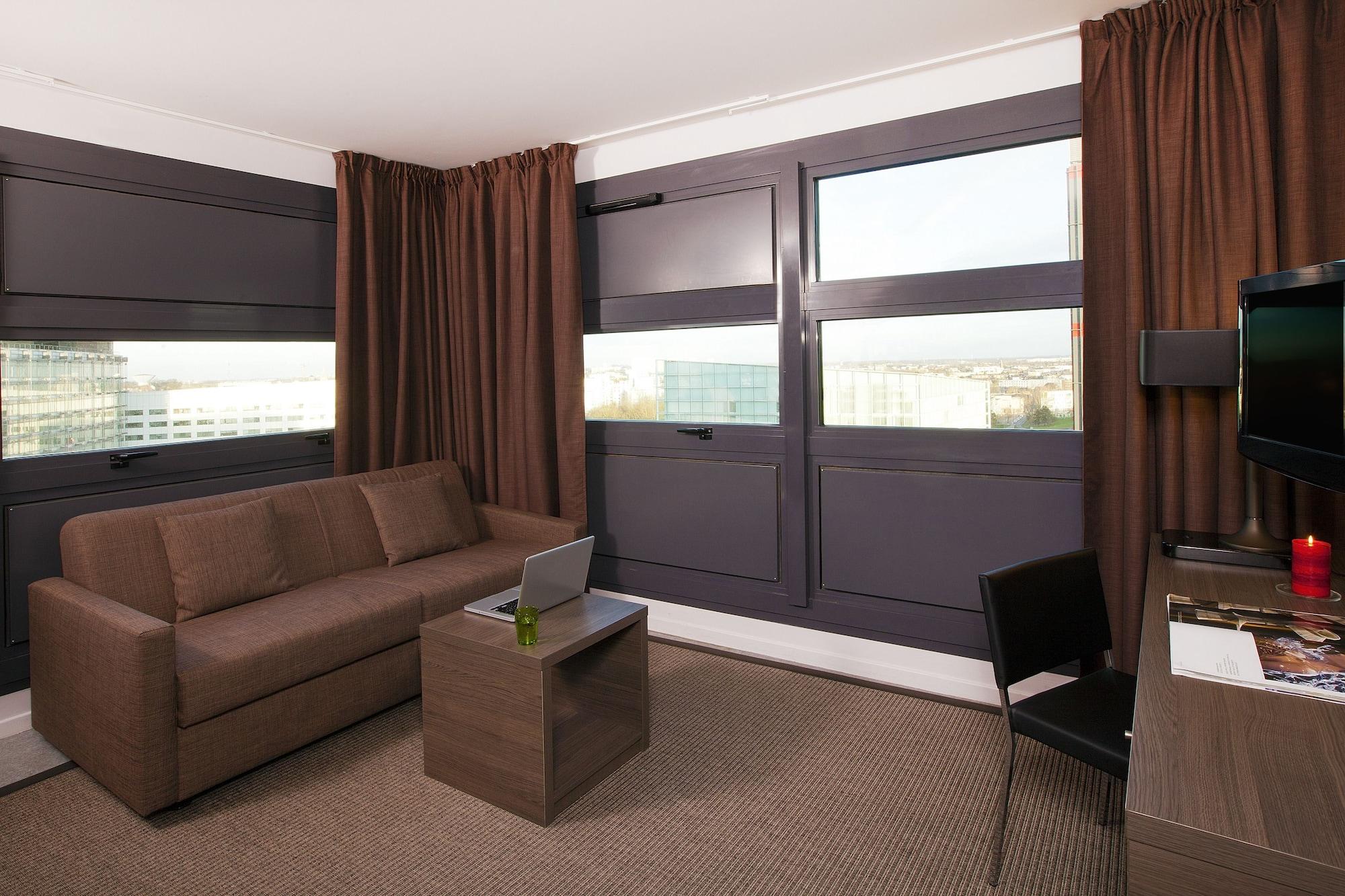 Sejours & Affaires Lille Europe Aparthotel Bagian luar foto