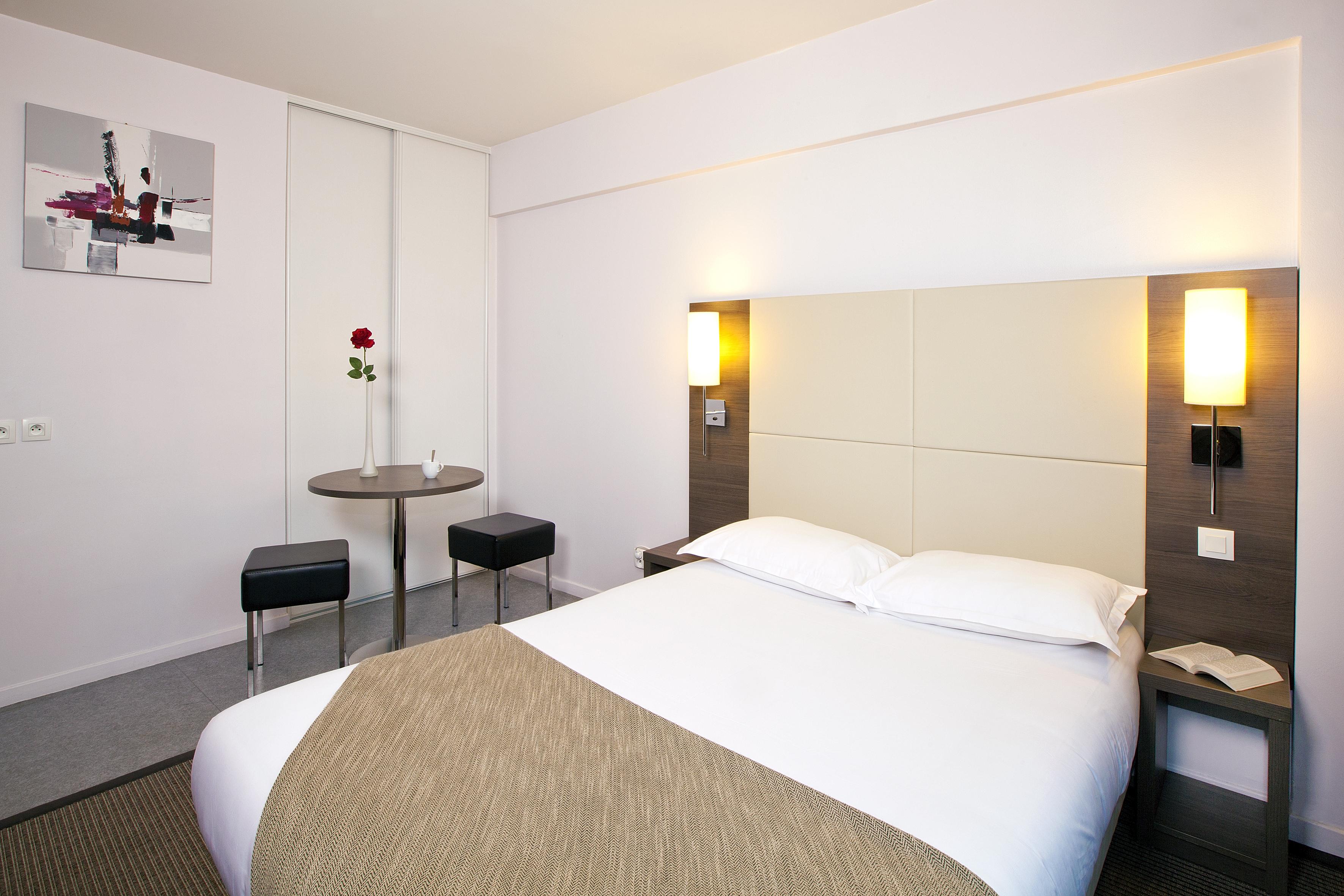 Sejours & Affaires Lille Europe Aparthotel Bagian luar foto