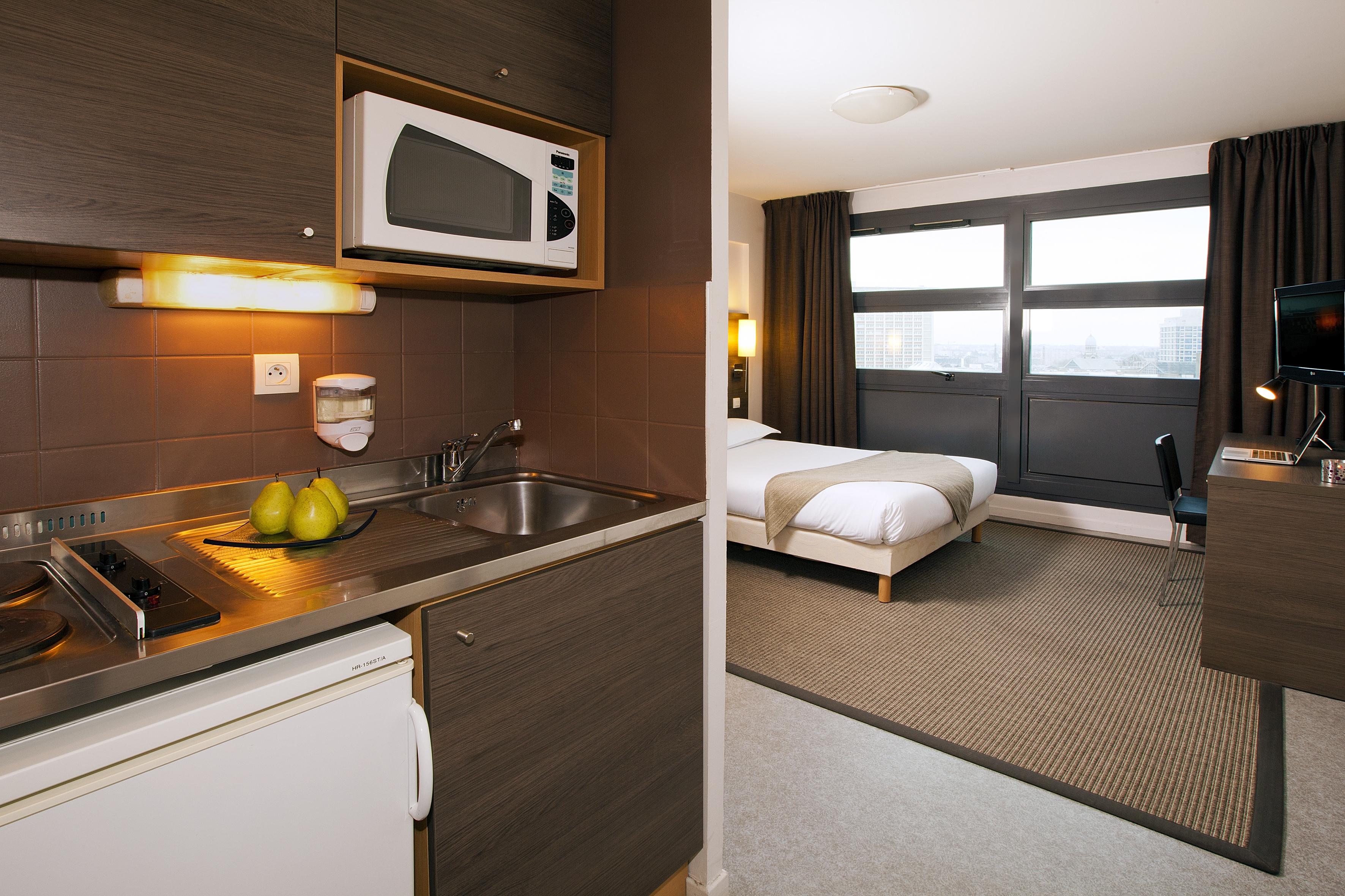 Sejours & Affaires Lille Europe Aparthotel Bagian luar foto