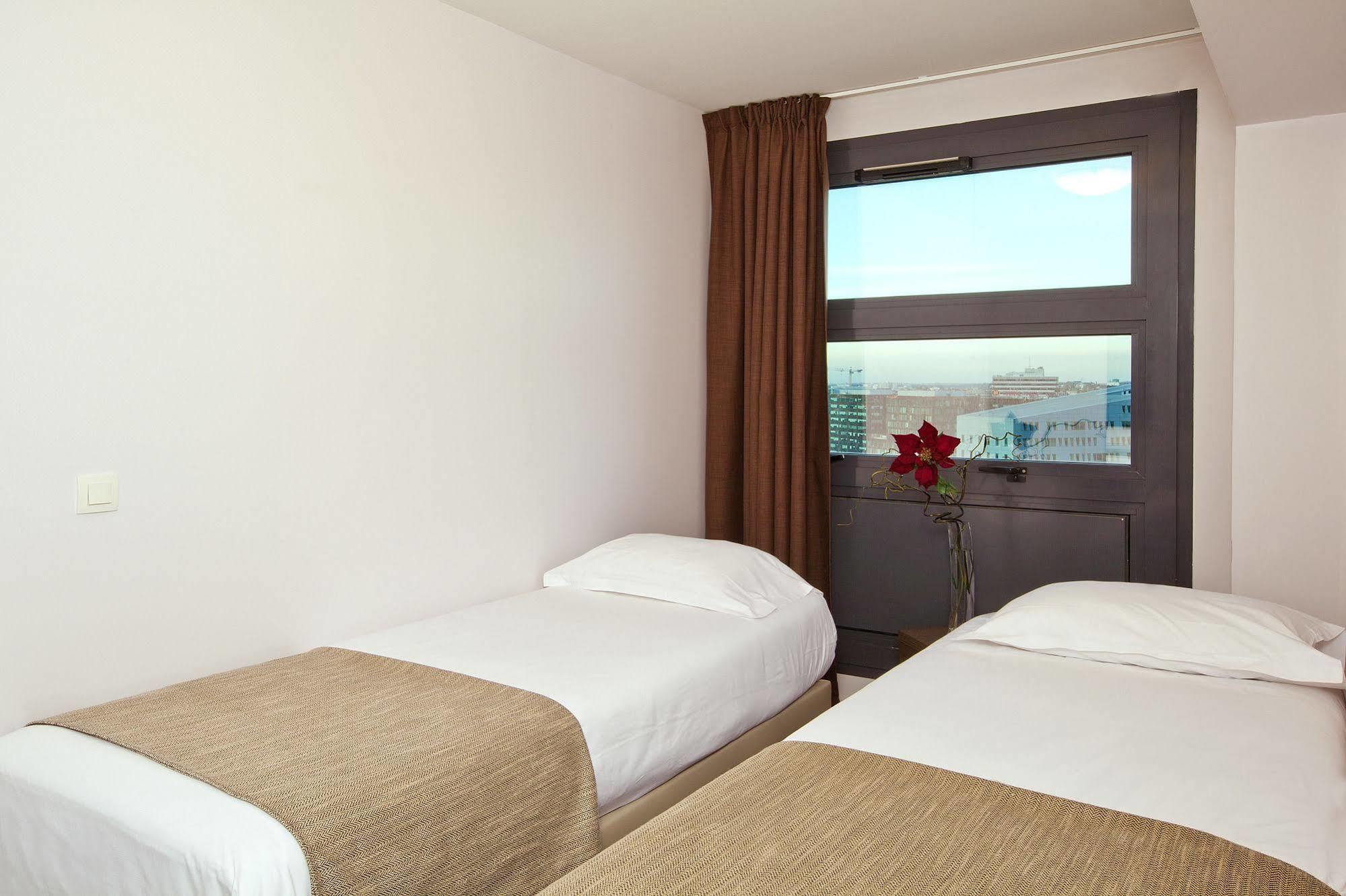 Sejours & Affaires Lille Europe Aparthotel Bagian luar foto
