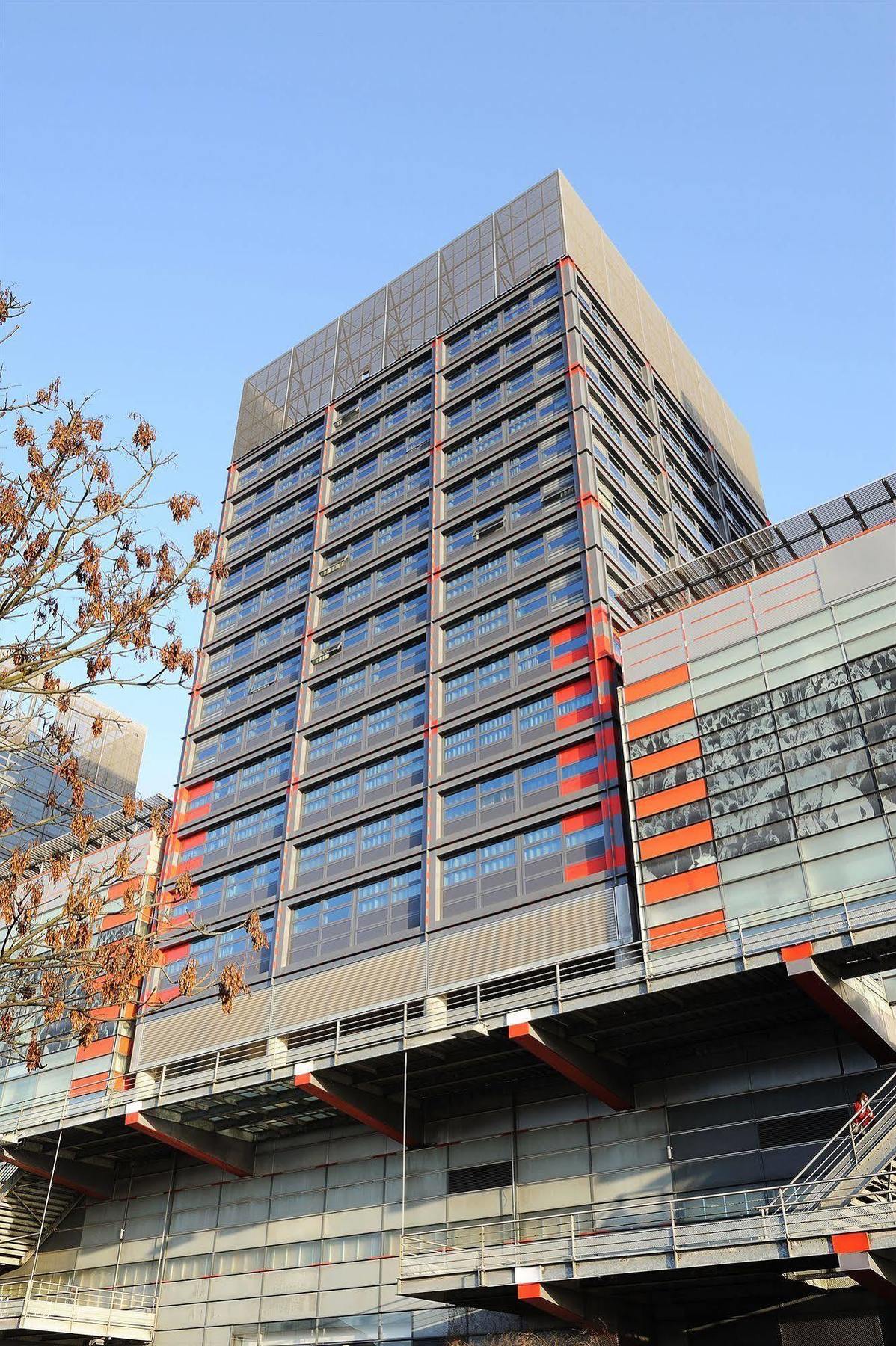 Sejours & Affaires Lille Europe Aparthotel Bagian luar foto